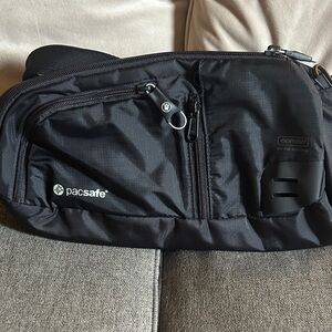 Pacsafe belt bag